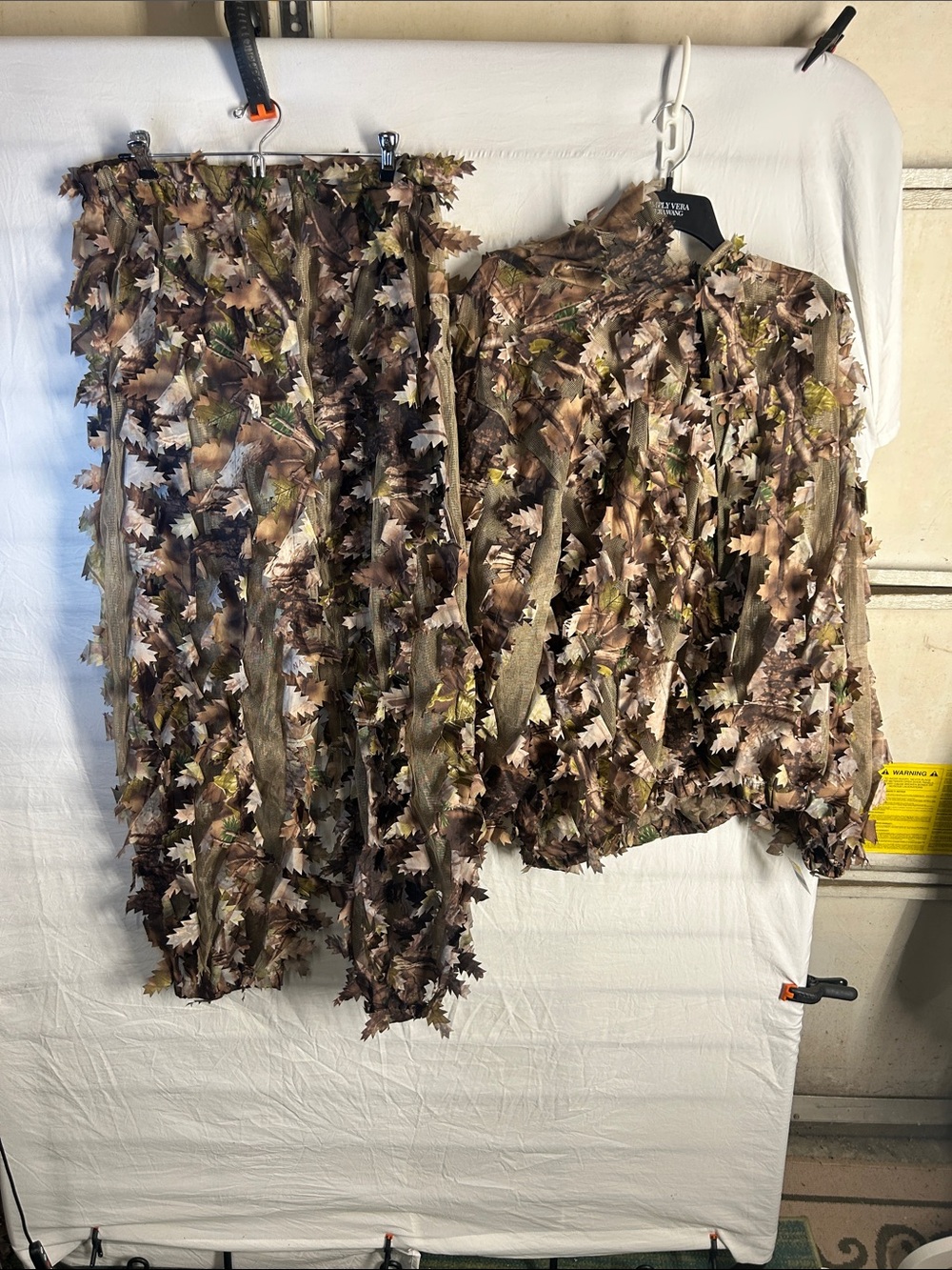 Camouflage Leaf-Texture Men’s jacket and pants. Top M/L, bottom L/X- Brown/Green